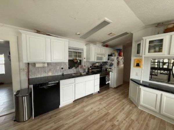 2003 skyo 10610321R Mobile Home