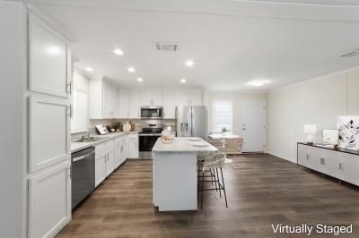 Photo 4 of 18 of home located at 494 Sheehan Way Lady Lake, FL 32159