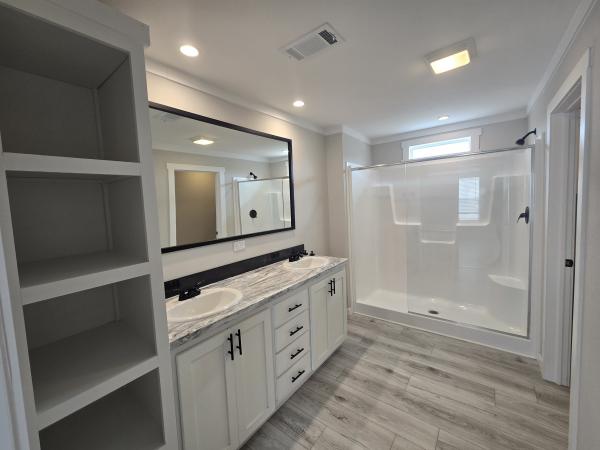 2025 Champion WS2856H32108 Mobile Home