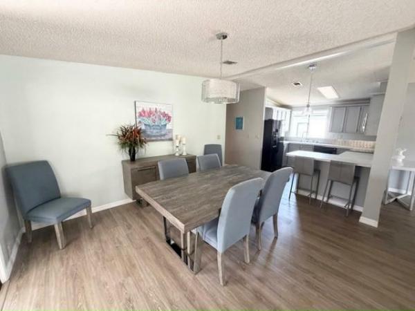 1986 PALM Manufactured Home