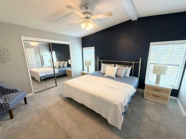 1986 PALM Manufactured Home
