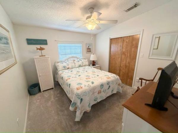 1985 Kaufman 26 Manufactured Home