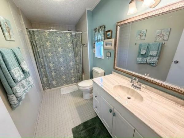 1985 Kaufman 26 Manufactured Home
