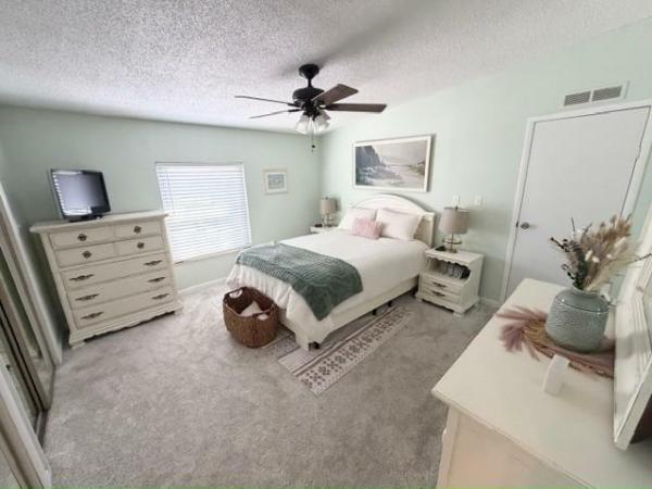 1985 Kaufman 26 Manufactured Home