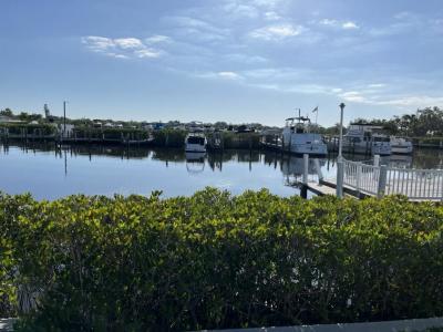 Photo 3 of 4 of home located at 195 Denmark Drive Ellenton, FL 34222