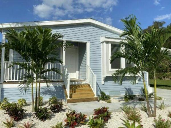 2023 Palm Harbor- Plant City Raleigh w/ rear porch Mobile Home