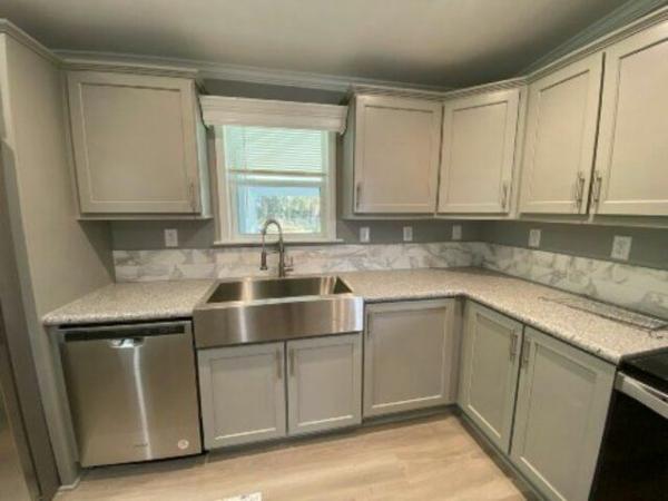 2023 Palm Harbor- Plant City Raleigh w/ rear porch Mobile Home