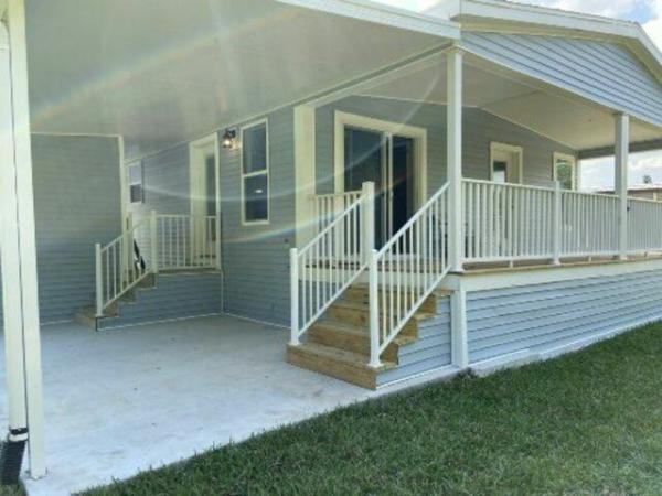 2023 Palm Harbor- Plant City Raleigh w/ rear porch Mobile Home