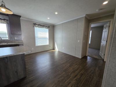 Photo 4 of 9 of home located at 937 Kathy Circle Flint, MI 48506