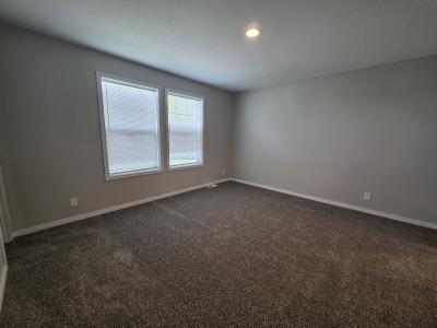 Photo 4 of 9 of home located at 921 Kathy Circle Flint, MI 48506