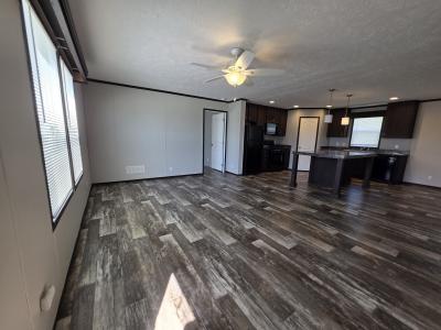 Photo 3 of 10 of home located at 497 Sorrel Drive Flint, MI 48506