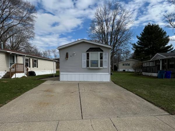 1998 FAIH Mobile Home For Sale