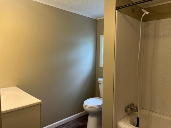 1986 Holly Park mobile Home