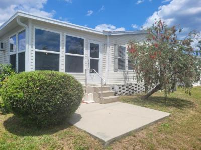 Mobile Home at 5820 Naples Dr Zephyrhills, FL 33540