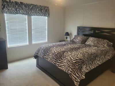 Photo 4 of 20 of home located at 5820 Naples Dr Zephyrhills, FL 33540