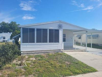 Photo 2 of 20 of home located at 5915 Utopia Dr Zephyrhills, FL 33540