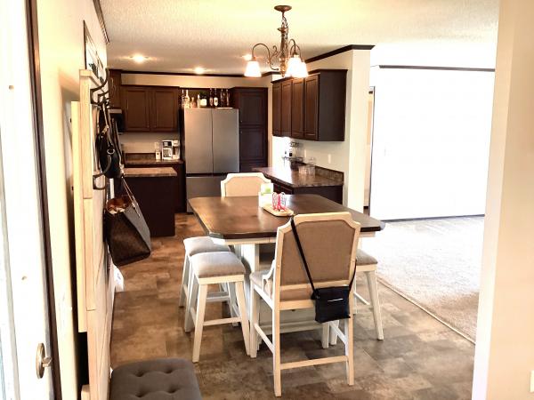 2017 Adventure Mobile Home