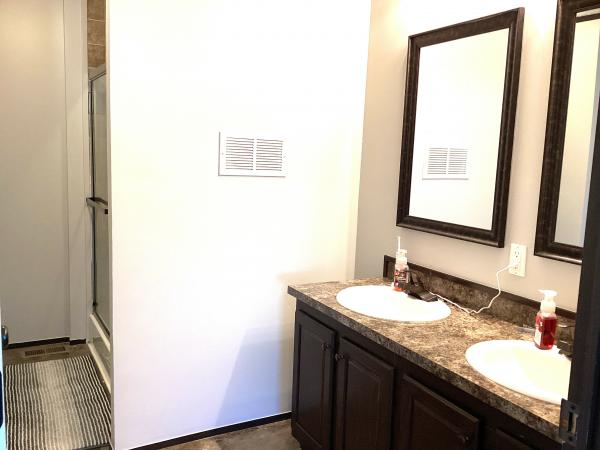 2017 Adventure Mobile Home