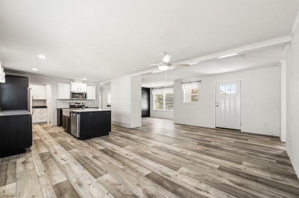 2026 Colony 48  Home