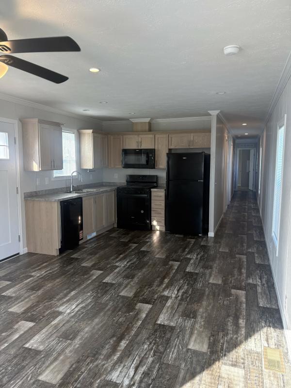 2025 Skyline 33C826 (w/Porch) Mobile Home