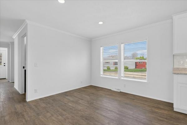 2026 Adventure 35 4603QT  Home