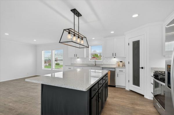 2026 Adventure 35 4603QT  Home