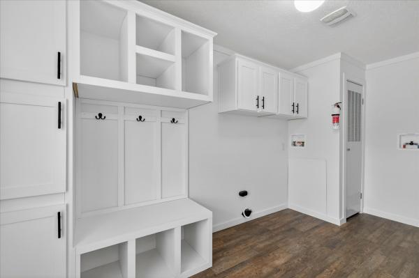 2026 Adventure 35 4603QT  Home