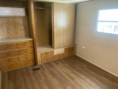 Photo 3 of 6 of home located at 9 Crest Ave Mount Dora, FL 32757