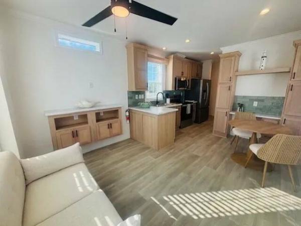 2025 Q1 B 807  Home