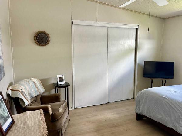 1993 MERIT Mobile Home