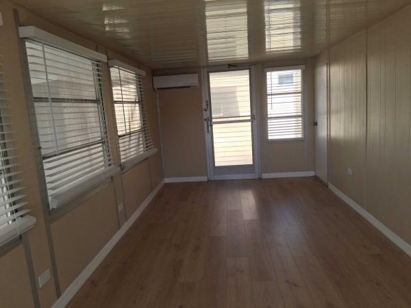 1958 WHITE  Home