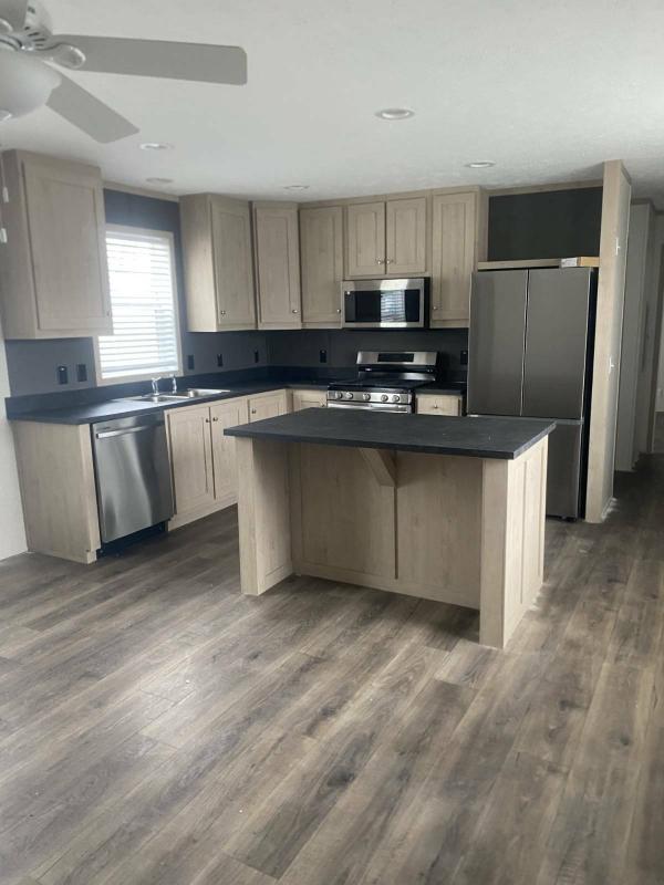 Photo 1 of 2 of home located at 115 W 10Th, Coal Valley, IL 61240