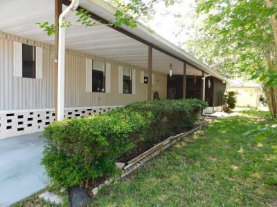 Photo 3 of 34 of home located at 3810 Tall Oaks Lane Zephyrhills, FL 33541