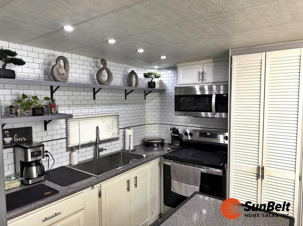 1974 SKYL Mobile Home