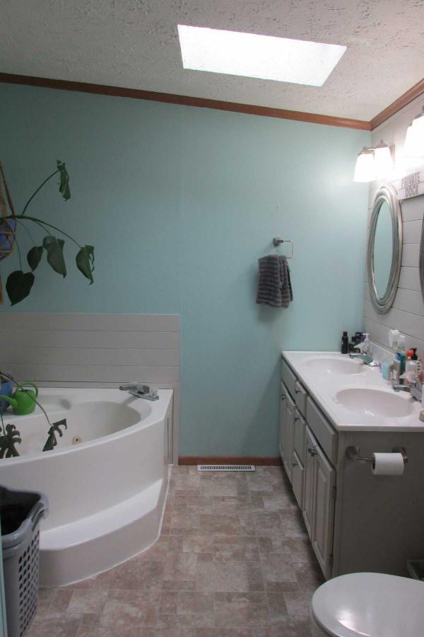 2000 Hart Mobile Home