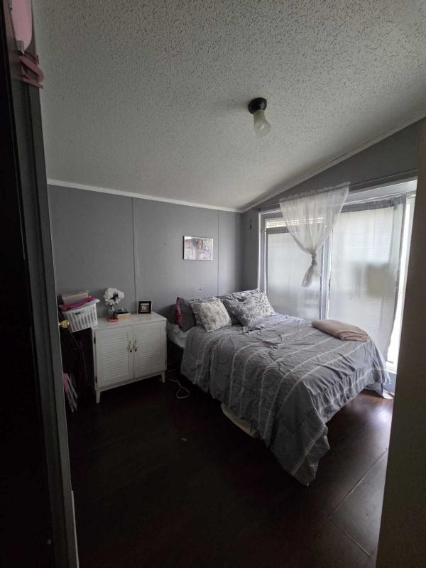 1997 Skyline Manufactured Home