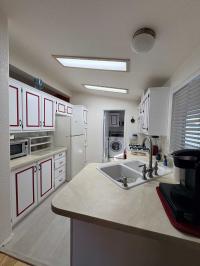 1998 Goldenwest 7704 Mobile Home