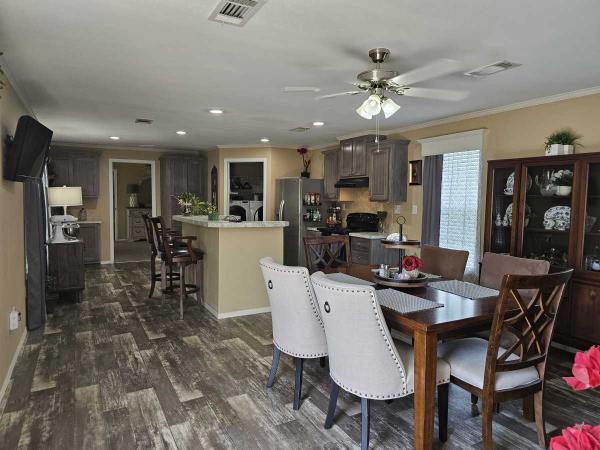 2018 Oak Creek YES Y91676 Mobile Home