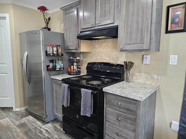 2018 Oak Creek YES Y91676 Mobile Home