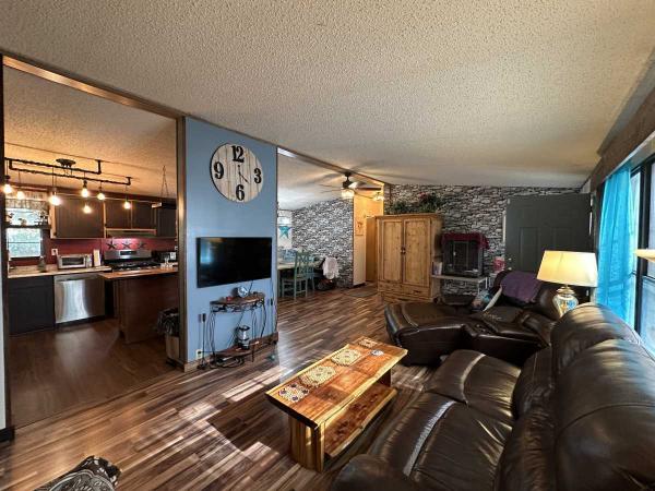 1988 CHAMPION Manufactured Home