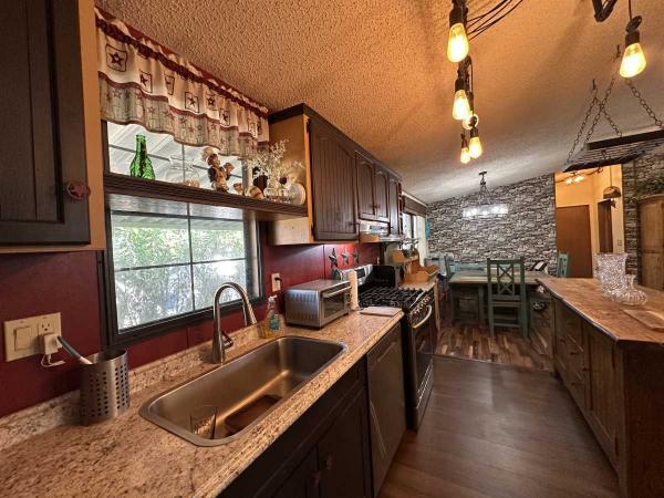 1988 CHAMPION Manufactured Home