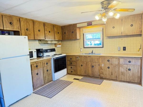 1983 Mobile Home