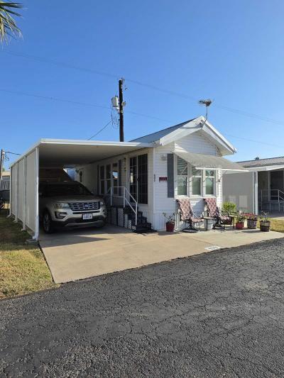 Photo 2 of 8 of home located at 715 N Westgate Dr. Weslaco, TX 78596