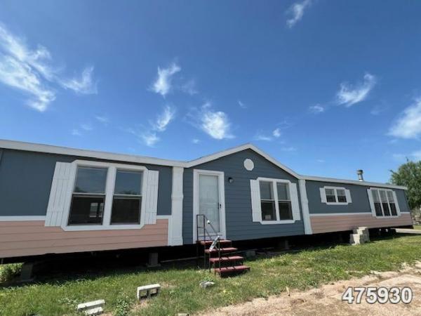 Photo 1 of 2 of home located at People's Manufactured Homes 909 W Eldora Rd San Juan, TX 78589