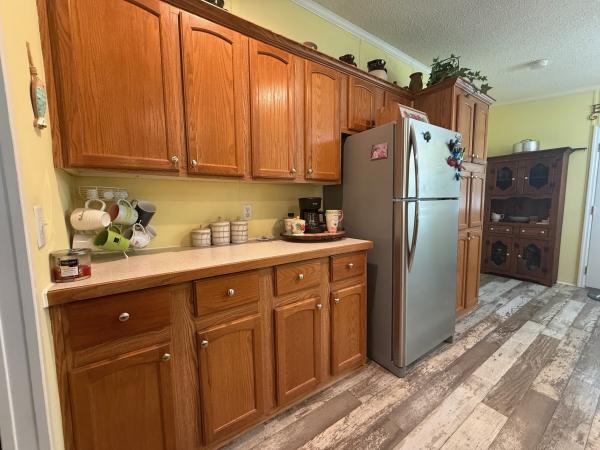 2004 Fleetwood 4443M Mobile Home