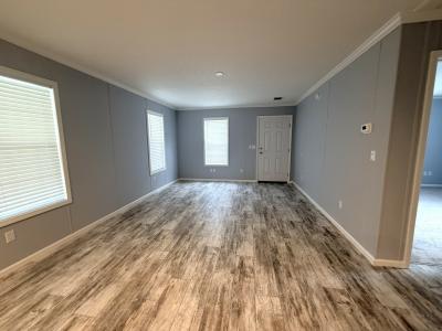 Photo 3 of 7 of home located at 634 Tulip Circle W Auburndale, FL 33823