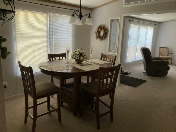 1992 Schult Plumwood Manufactured Home