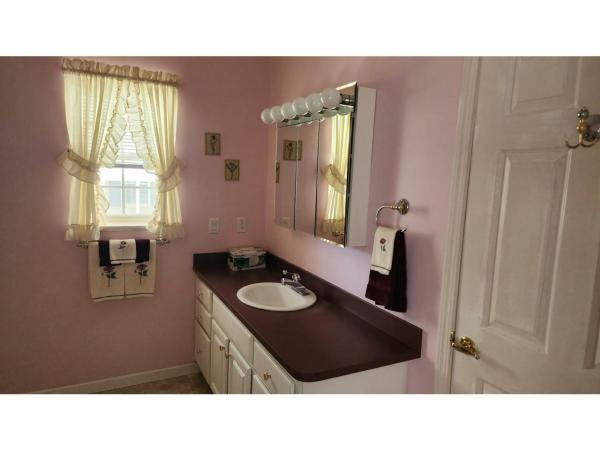 2005 Shamrock Manufactured Home