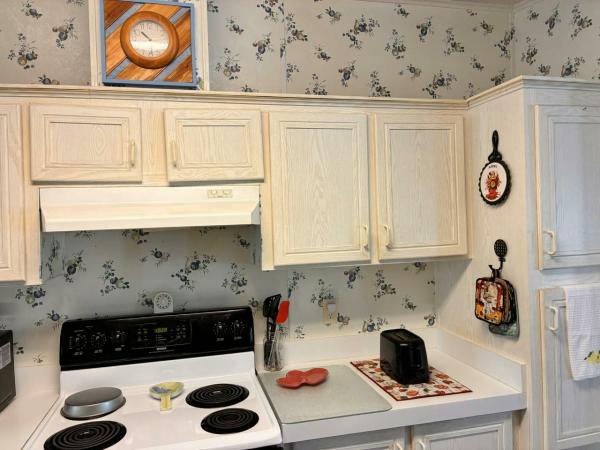 1998 Homes of Merit Manufactured Home