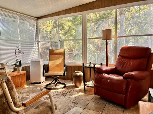 1998 Homes of Merit Manufactured Home